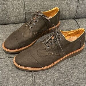 Toms Brown Canvas Derbys